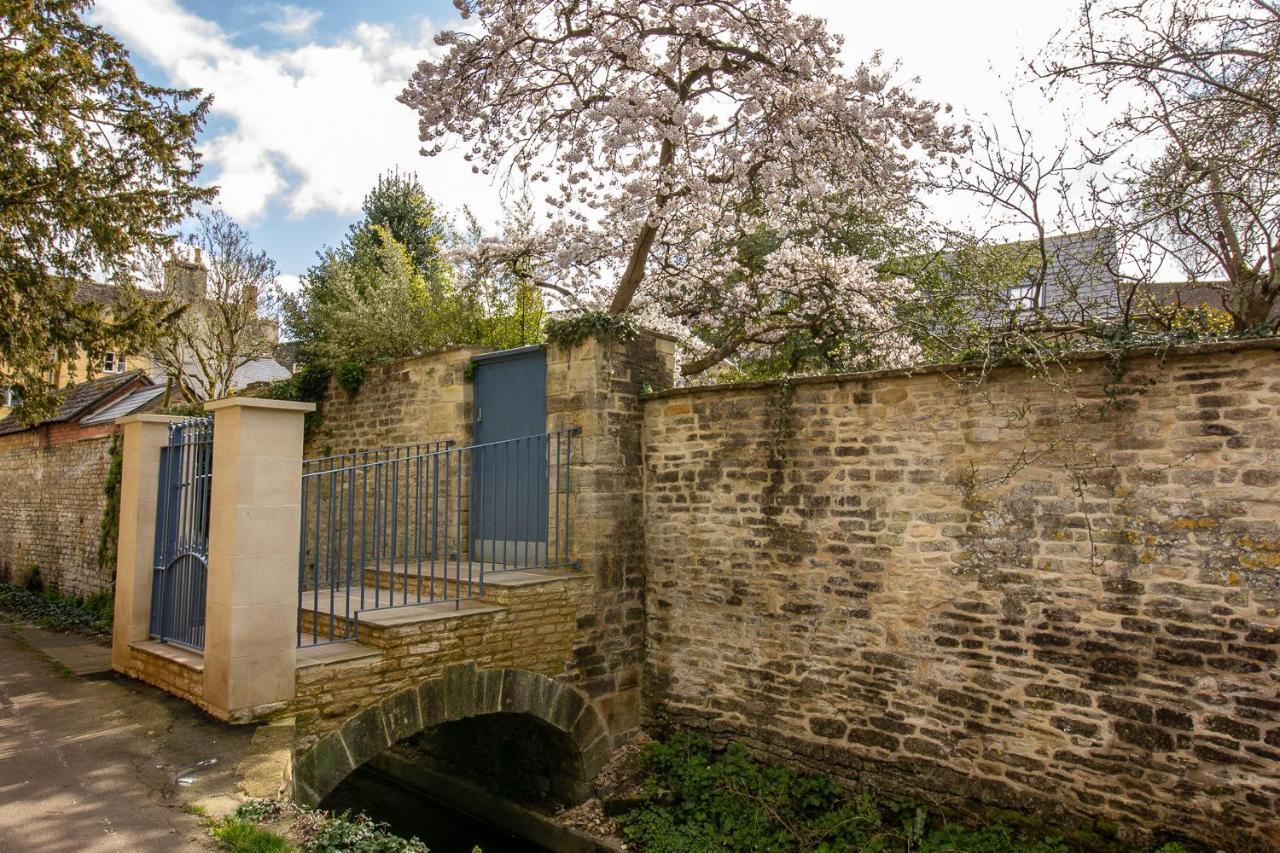 The Potting Shed, 5* Luxury Escape سيرنسيستر المظهر الخارجي الصورة